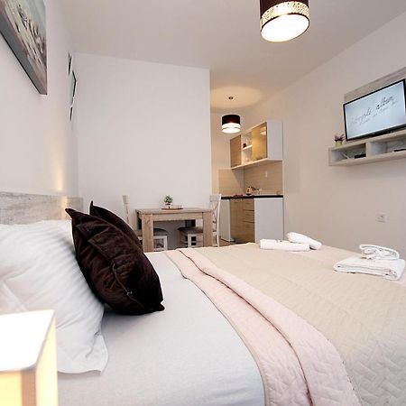 Apartments Saric Bar Esterno foto