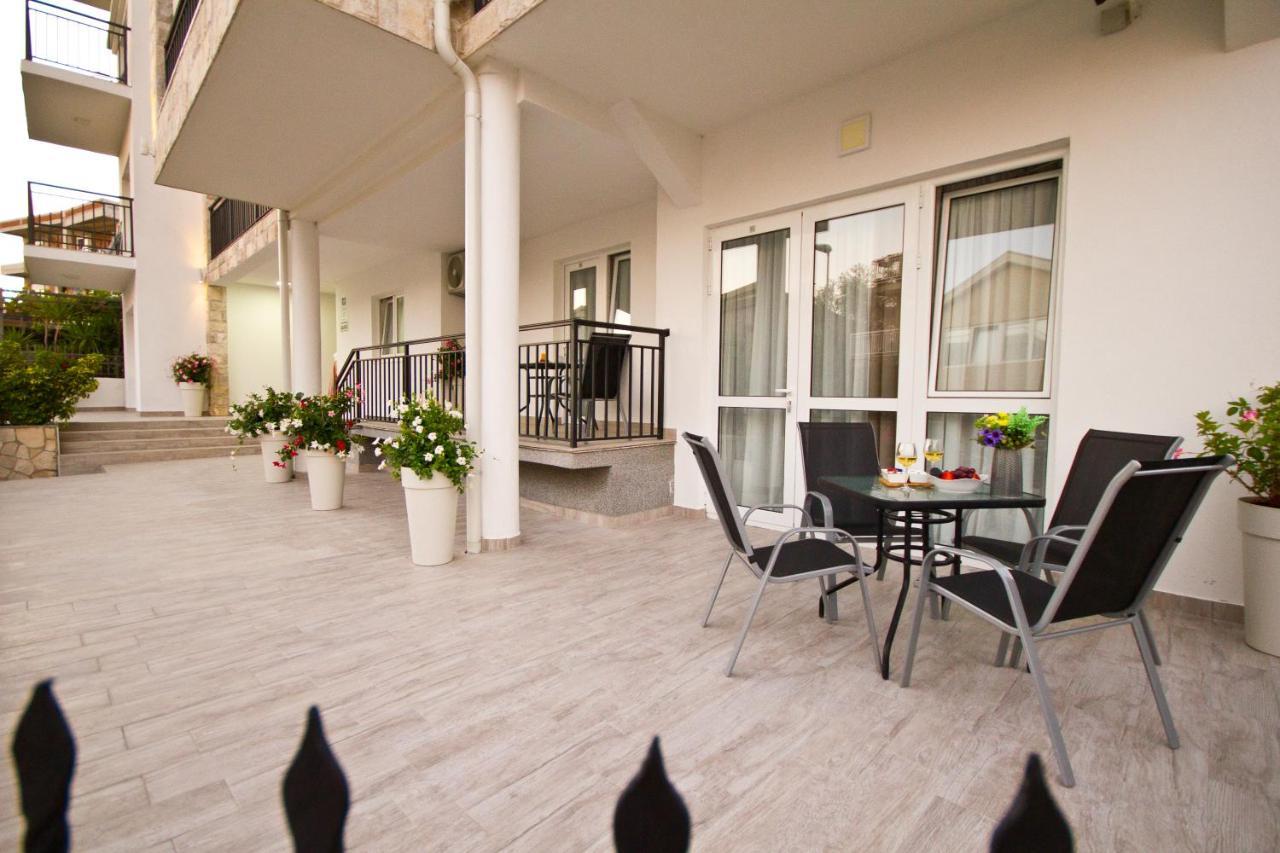 Apartments Saric Bar Esterno foto