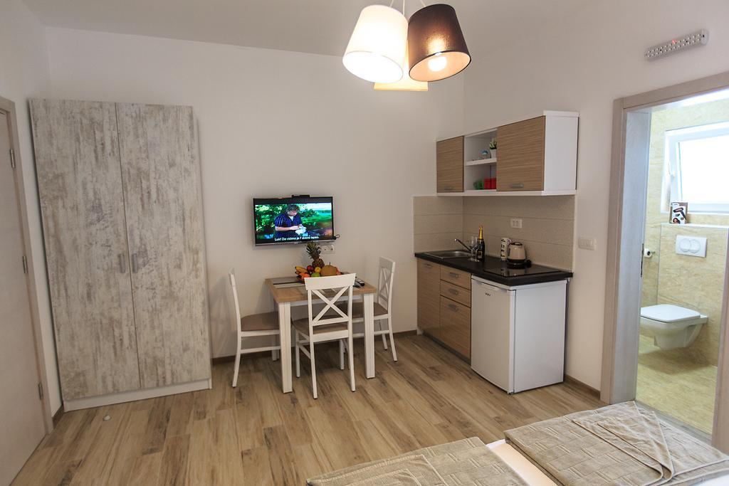 Apartments Saric Bar Esterno foto