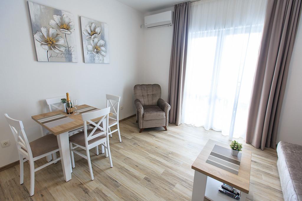 Apartments Saric Bar Esterno foto