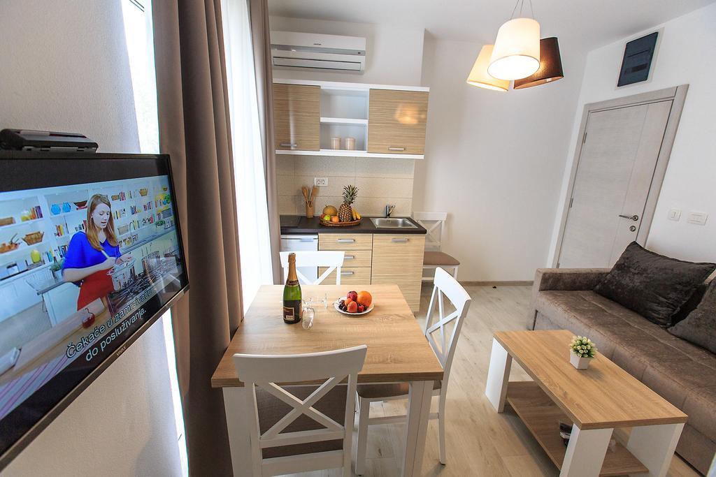 Apartments Saric Bar Esterno foto