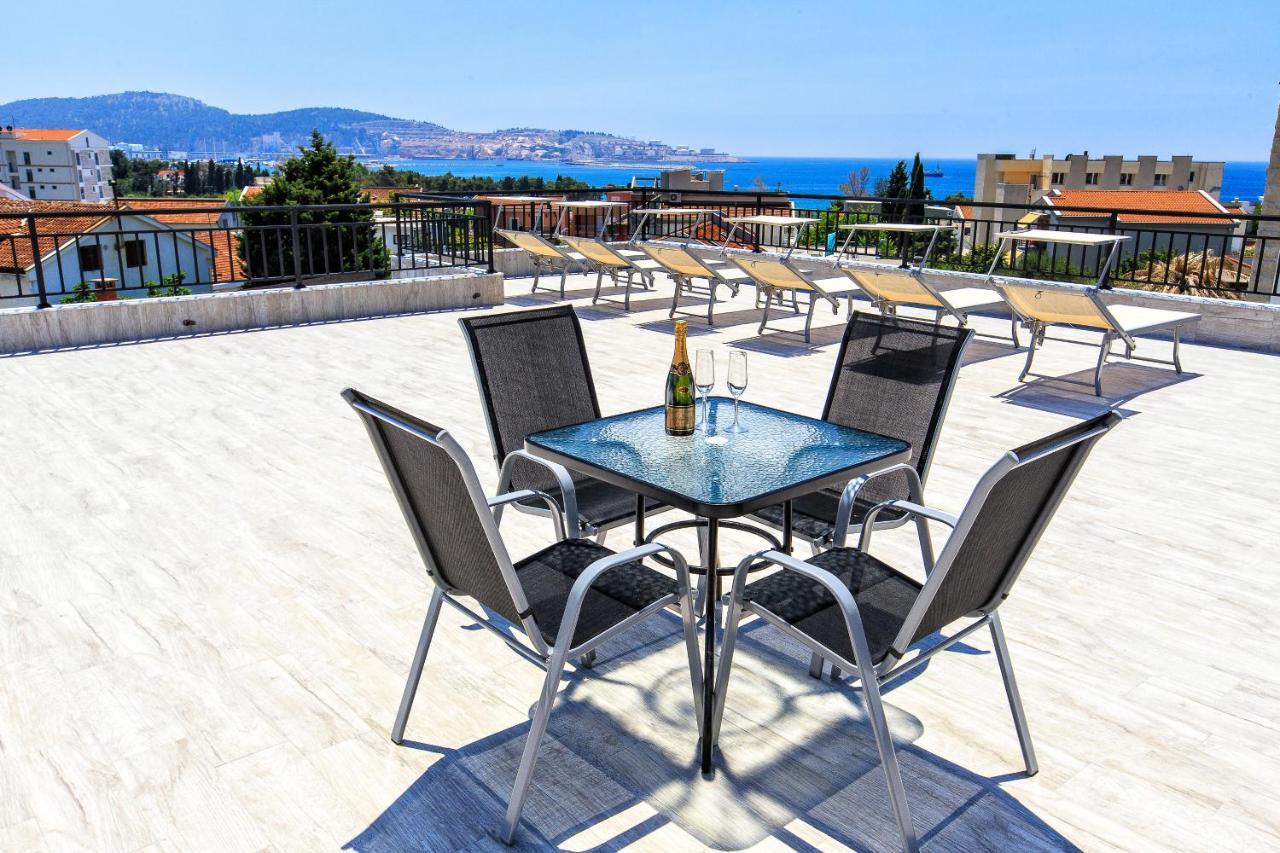 Apartments Saric Bar Esterno foto