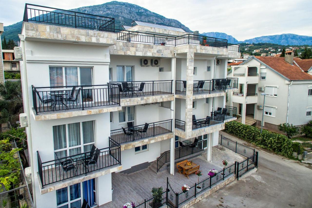 Apartments Saric Bar Esterno foto